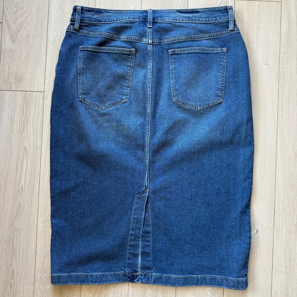 GAP Classic Denim Midi Skirt in Blue Size 14 Tall - Picture 2 of 13